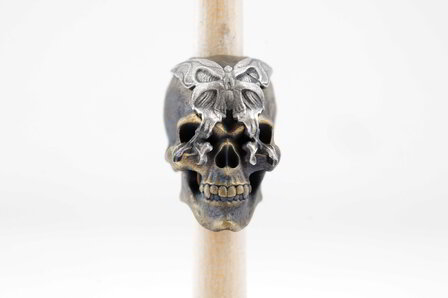 Michael Zieba Knives custom bead "Butterfly skull"